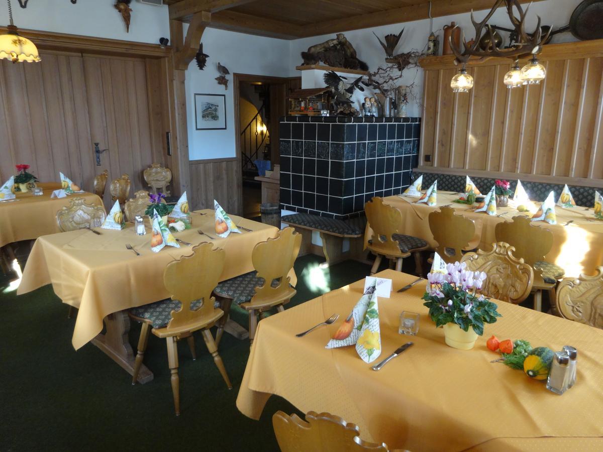 Gasthof & Hotel Goldene Krone Iphofen Eksteriør billede